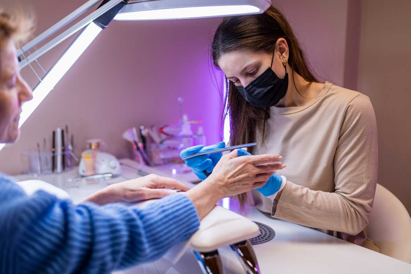 prothesiste-ongulaire-a-domicile-3